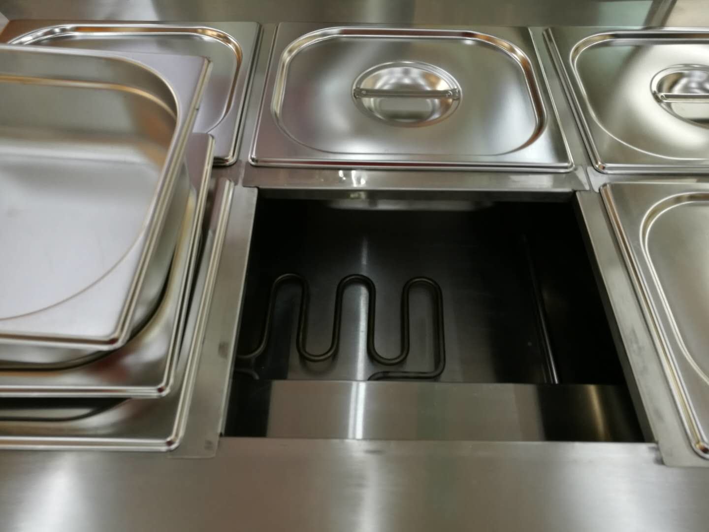 Stainless Steel 8 Pans Bain Marie with Under Shelf 1500*700*800mm