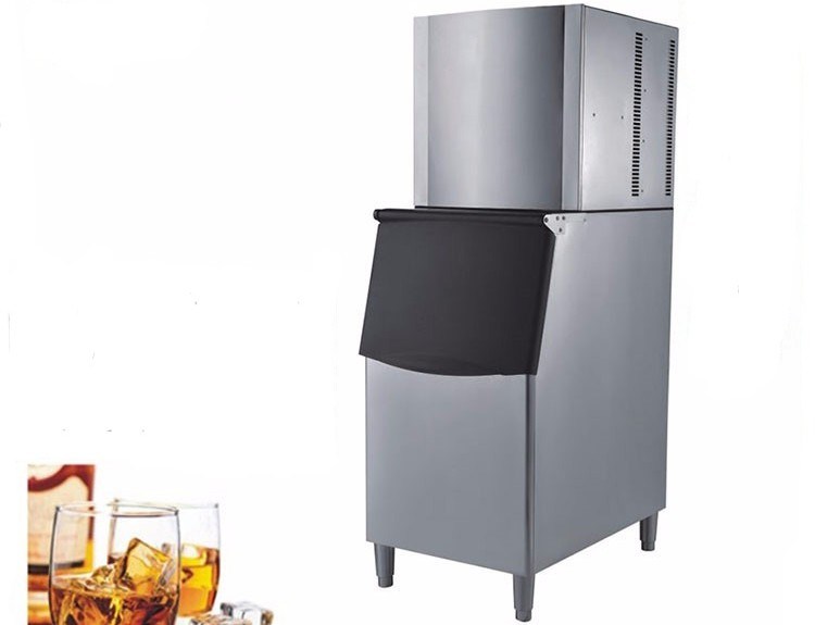 Daily Production 150kg Split Type Ice Cube Machine Air Cooling 1.6m Height