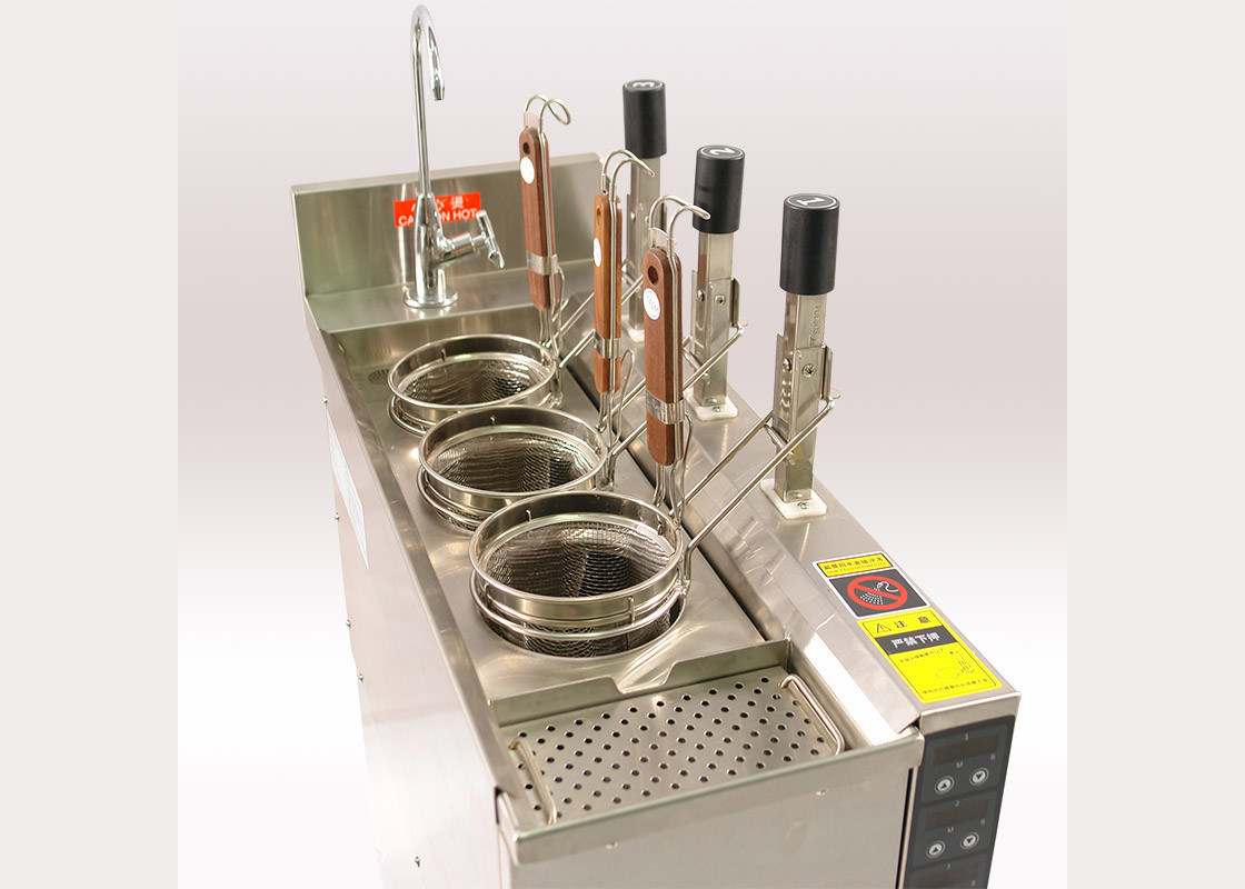 3 Baskets Commercial Kitchen Equipments , Electric Noodle & Pasta