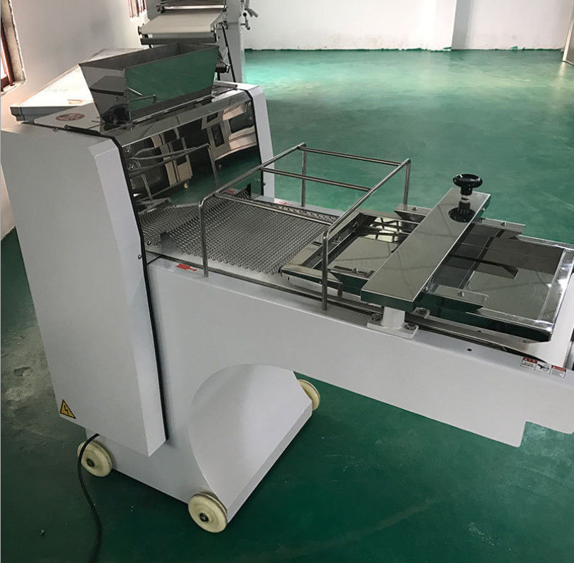Electric Food Processing Equipments , Toast Bread Bakery Dough Rotary Moulder Shaping Machine