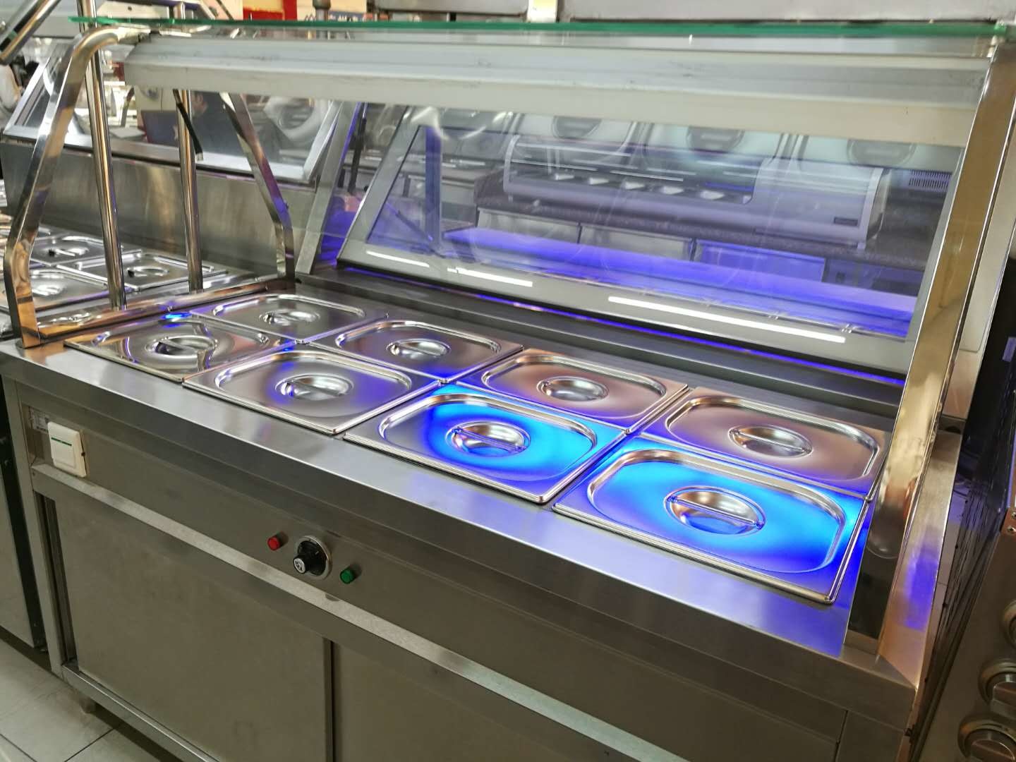 Stainless Steel Hot Food Serving Unit With Storage and Top